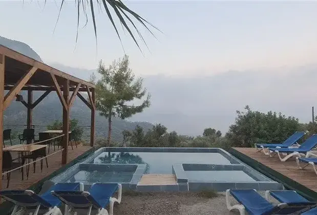 Goat Bungalow and Camping - Görsel 12