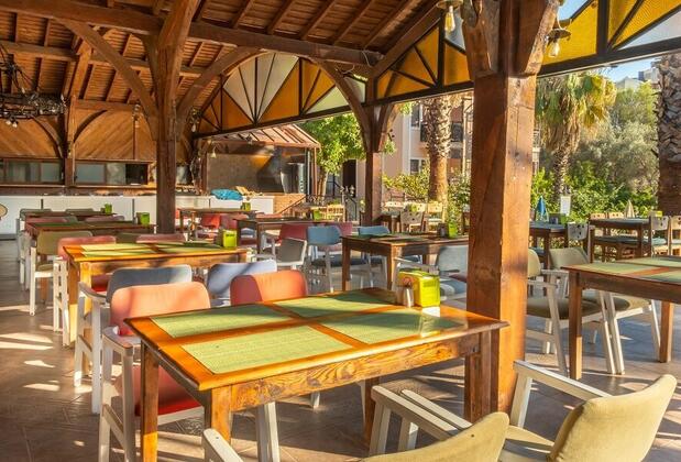 Pink Palace Hotel - Görsel 9