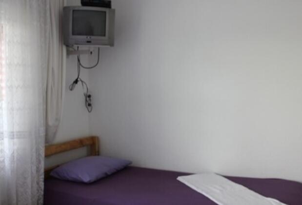 Yalova Çınarcık Gezer Pansiyon  - Görsel 12