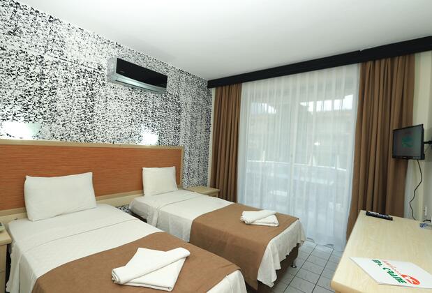 Mr. Crane - Görsel 5