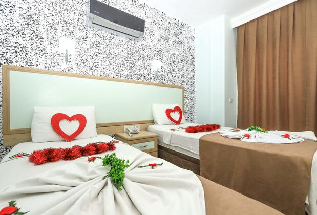 Mr. Crane - Görsel 4