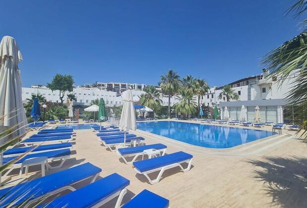 Nagi Beach Hotel - Görsel 5