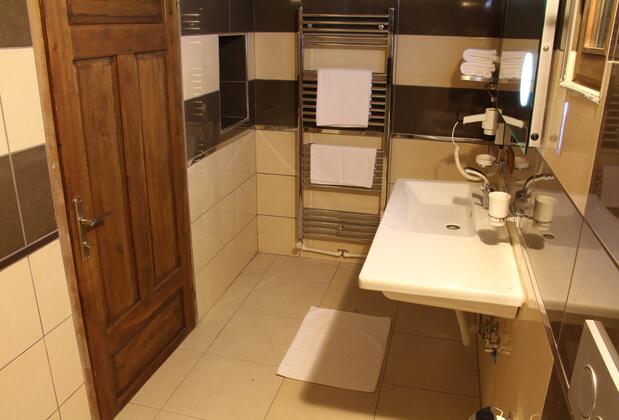 Bayer Stone House - Görsel 12