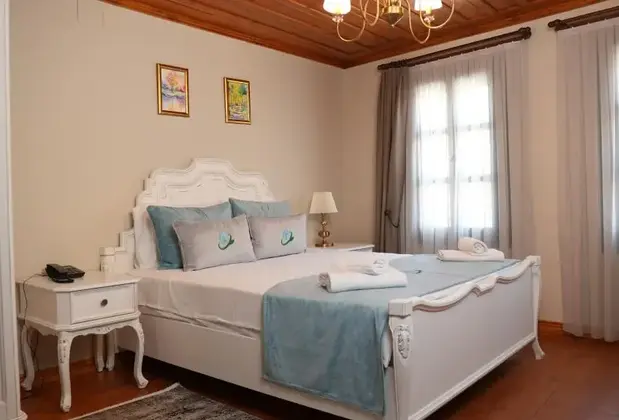 Domatia Stone Hotel - Görsel 3