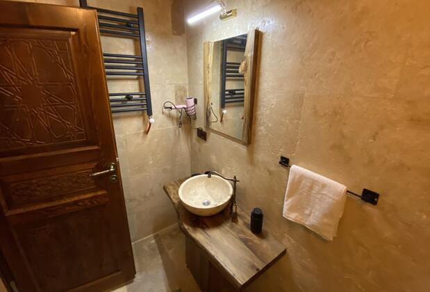 Ceran Stone House - Görsel 16