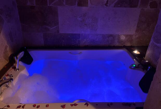 Ceran Stone House - Görsel 15