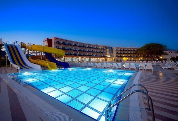 Grand Şahins Gümüldür Resort - Görsel 26