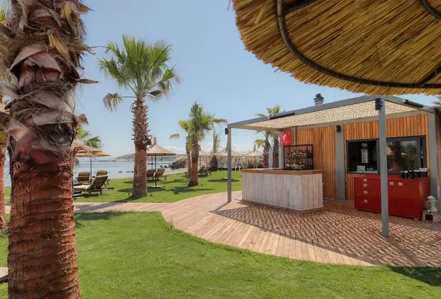 Anda Beach Bistro Rooms - Görsel 17