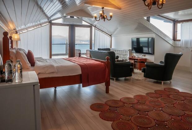 Black Lotus İzmir - Görsel 5