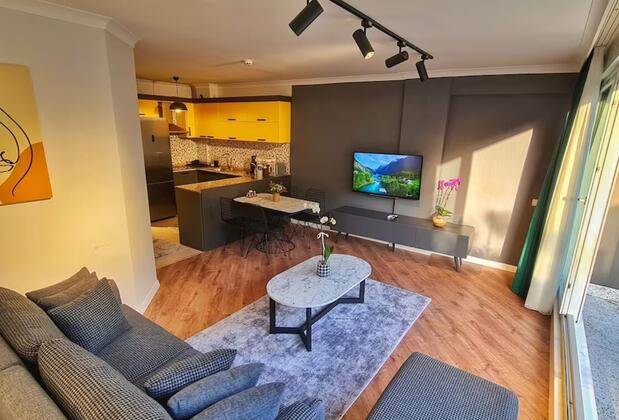 Let'stay Sweet Home Yellow - Görsel 12