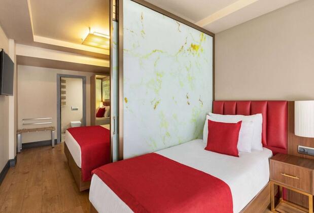 Ramada by Wyndham Istanbul Pera - Görsel 11