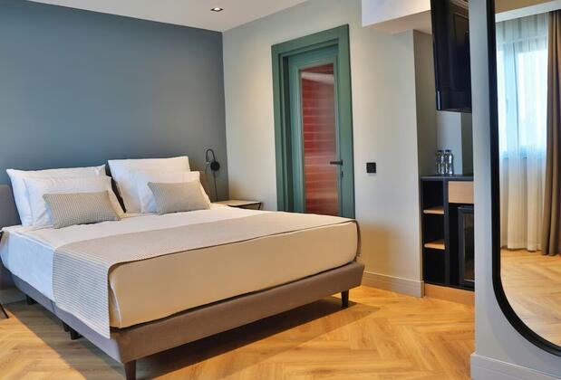 İn The Middle Hotel - Görsel 10