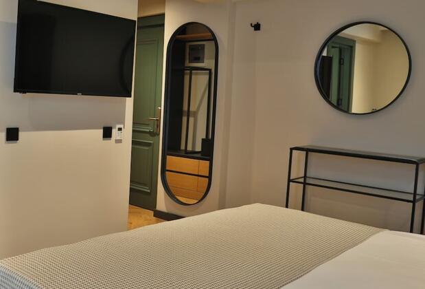 İn The Middle Hotel - Görsel 16