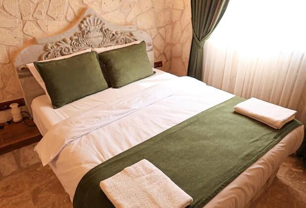 By Yüksel Cave - Görsel 7