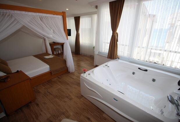 Queen Otel Avşa - Görsel 3