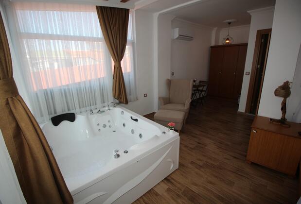 Queen Otel Avşa - Görsel 4