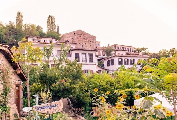 Şirince Nerede, Nasıl Gidilir, Nerede Kalınır?