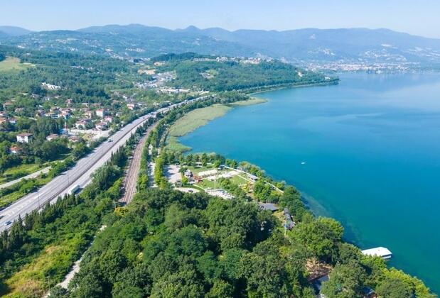 Sapanca Gölü'ne Yakın ve Göl Manzaralı 10 Bungalov Fiyat Listesi (2024 Güncel)