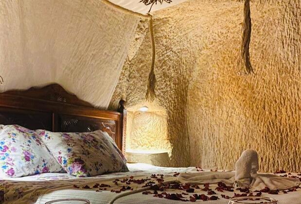 Ela Cave House - Görsel 20