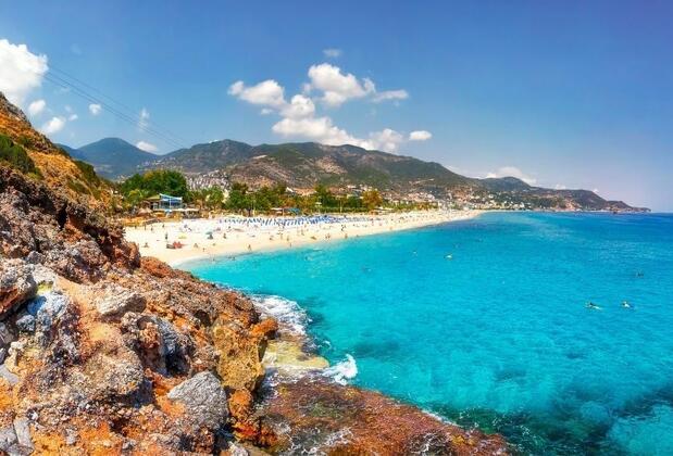 Muratpaşa Belediyesi Antalya inciraltı plajı ücretli mi, hangi otobüs gider, plaj saat kaçta açılıyor?