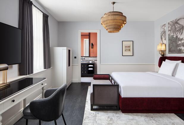 Adahan DeCamondo Pera, Autograph Collection - Görsel 5