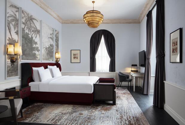 Adahan DeCamondo Pera, Autograph Collection - Görsel 3