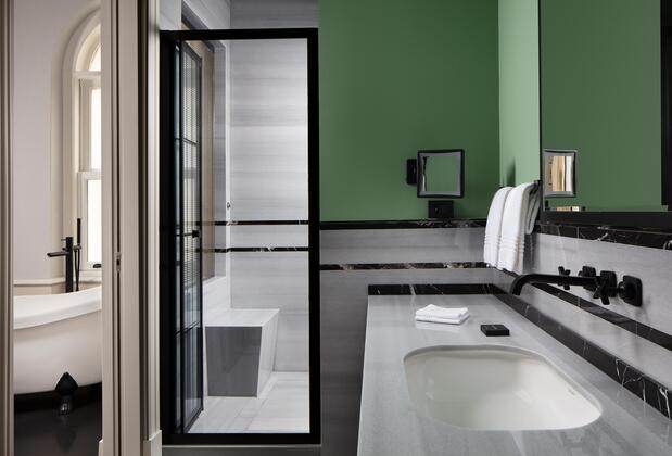 Adahan DeCamondo Pera, Autograph Collection - Görsel 6