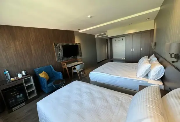 Ezkar Bathonea Art İstanbul - Görsel 7