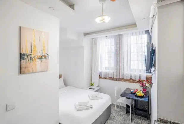 The Red Tent Suite 88 - Görsel 10