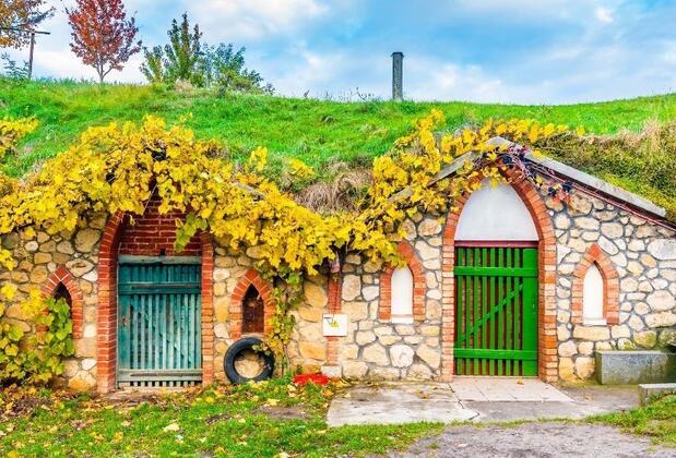 Hobbit köyü hangi şehirdedir?  Hobbit Köyü açılış ve kapanış saatleri