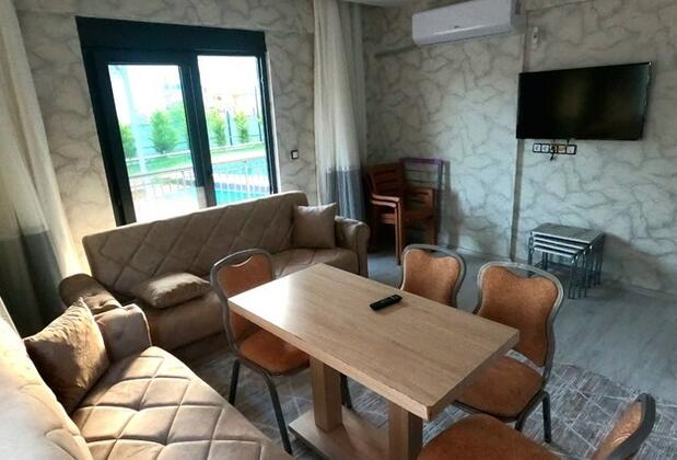 Same House Garden - Görsel 3