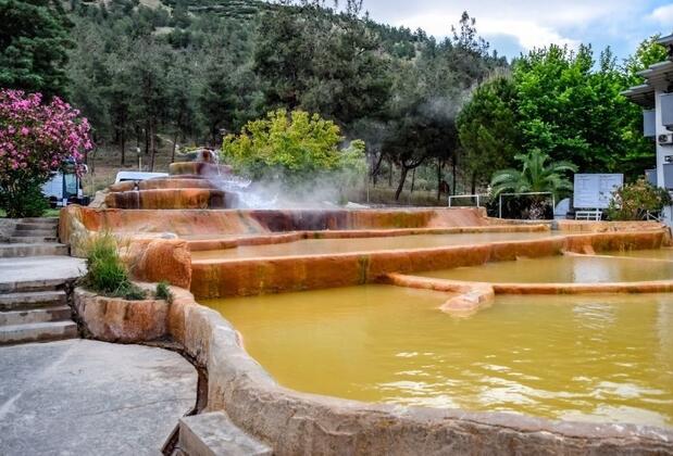 Emekliye kaplıcalar ücretsiz mi, Emeklilere termal otellerde indirim var mı? Başvuru nasıl yapılır?