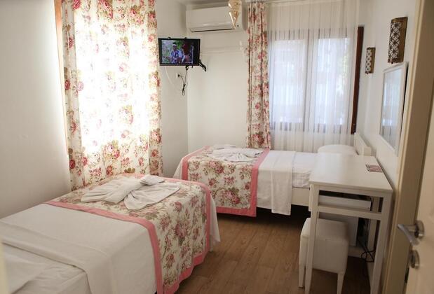 Deniz Atlas Cunda Pansiyon - Görsel 3