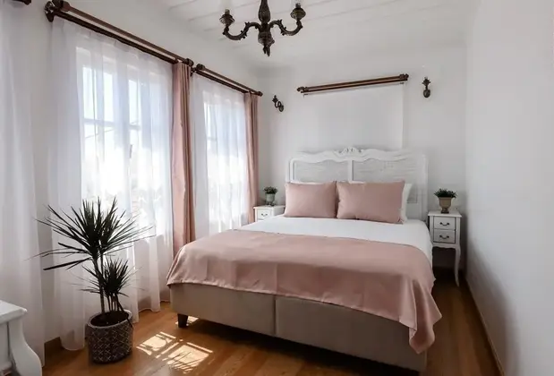 Ali Barış Pansiyon Cunda - Görsel 12