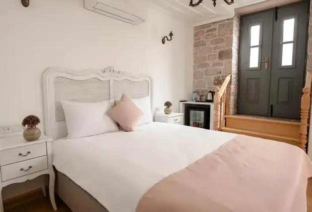 Ali Barış Pansiyon Cunda - Görsel 13