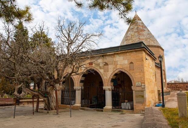 Hacı Bektaş Veli Külliyesi Nerededir, Nasıl Gidilir?