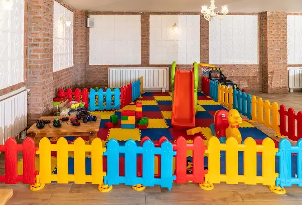 Alis Harikalar Diyarı - Görsel 16