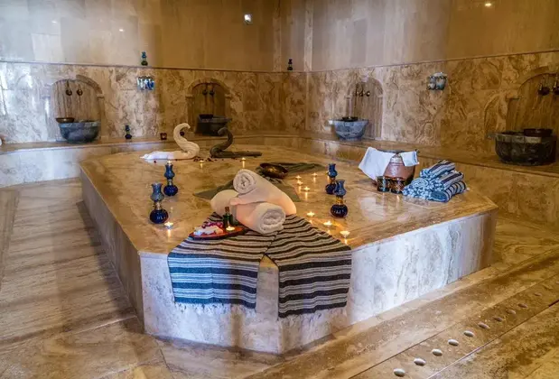 Alis Harikalar Diyarı - Görsel 24