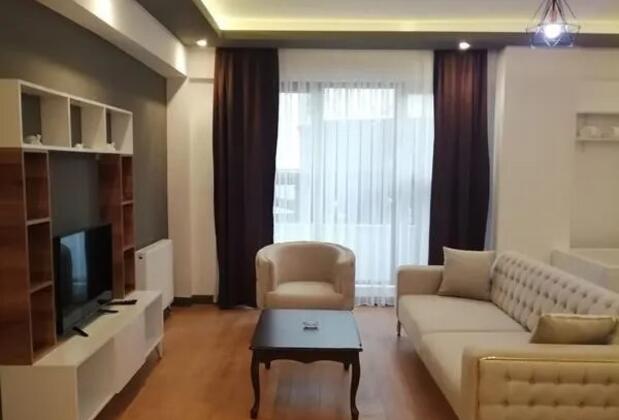 New House Suit - Görsel 6