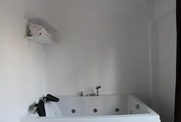 New House Suit - Görsel 8