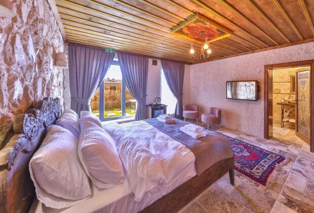 Royal Crown Stone House - Görsel 8