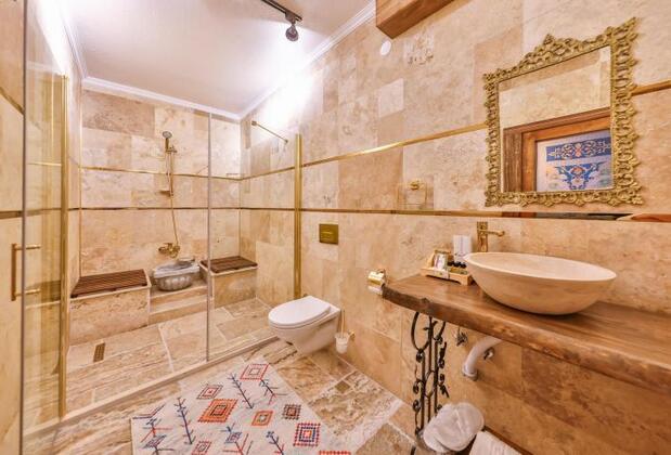 Royal Crown Stone House - Görsel 11