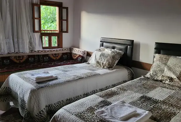 Özçelik Aile Pansiyonu - Görsel 7