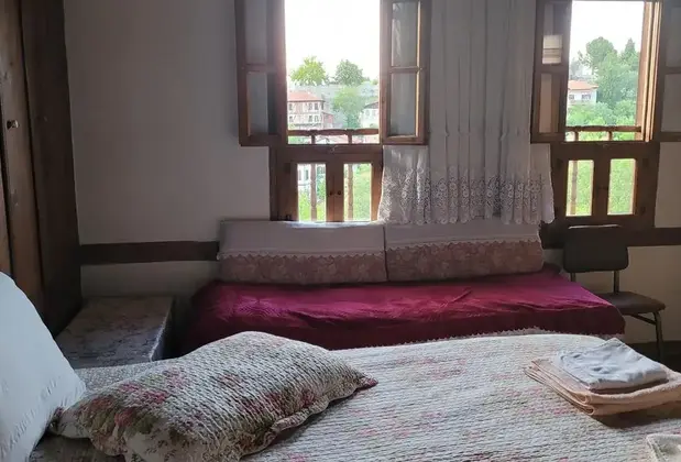 Özçelik Aile Pansiyonu - Görsel 9