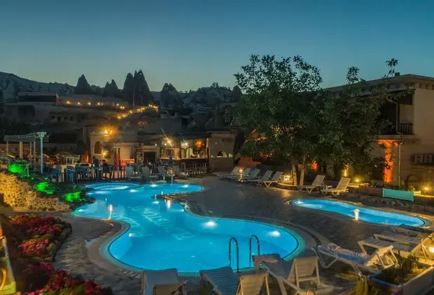 Holiday Cave Hotel - Görsel 2