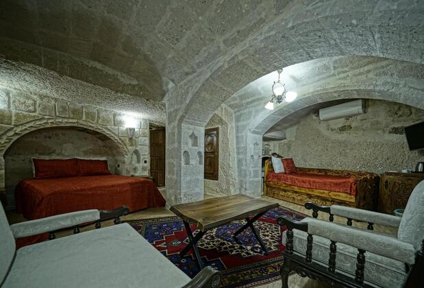 Holiday Cave Hotel - Görsel 6