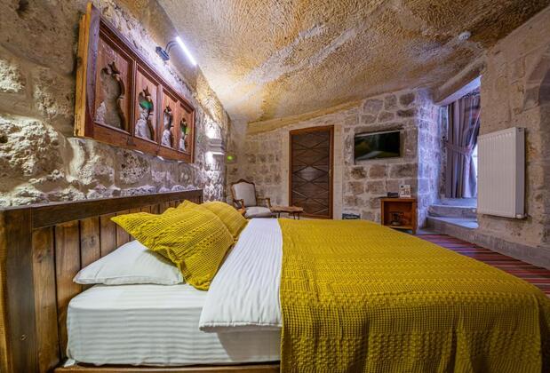 Kapalos Cave Suites - Görsel 3