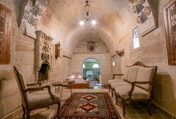 Kapalos Cave Suites - Görsel 21