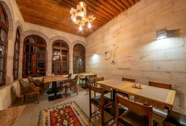 Kapalos Cave Suites - Görsel 23