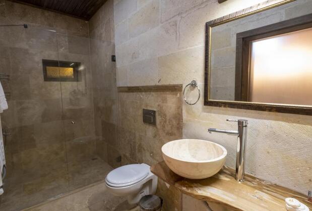 In Stone House - Görsel 17